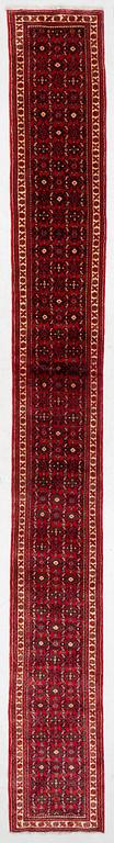 Rug, oriental, "runner", Hosenabad, 550x66 cm.