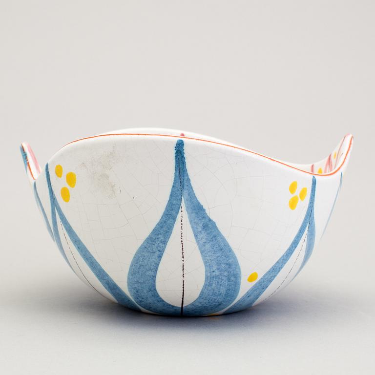 STIG LINDBERG, a faience bowl, 1940/50s.