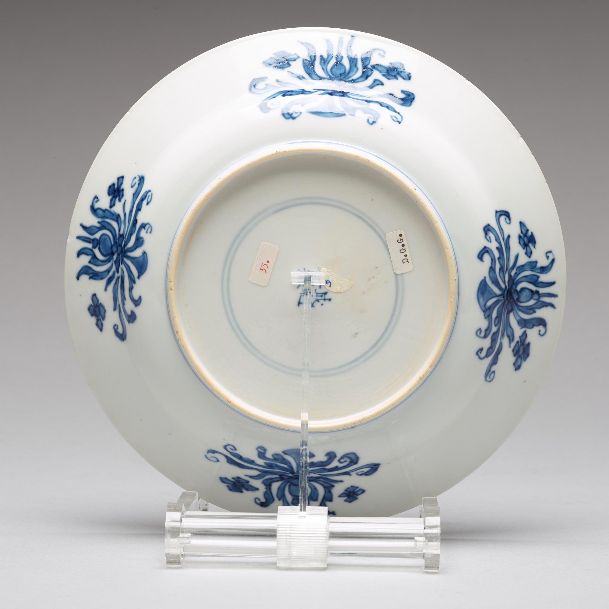 A group of six blue and white dishes, Qing dynasty, Kangxi (1662-1722).