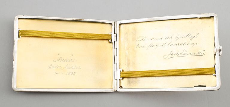 CIGARETTETUI, silver, rosenslipade diamanter. Vikt ca 162 g.