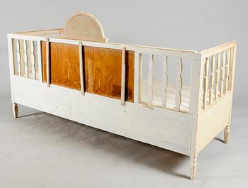 SOFFA, 1800-tal, vitmålad.