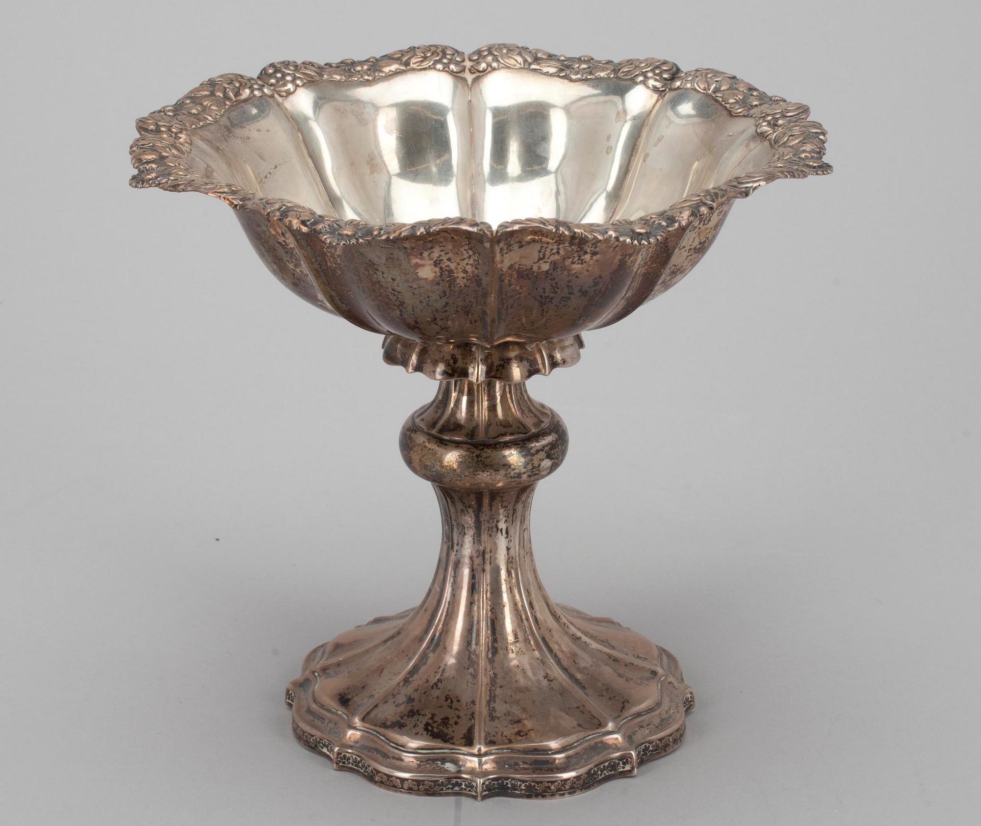 UPPSATSSKÅL, silver, Finland 1800-tal, otydliga stämplar. Vikt 328 g.