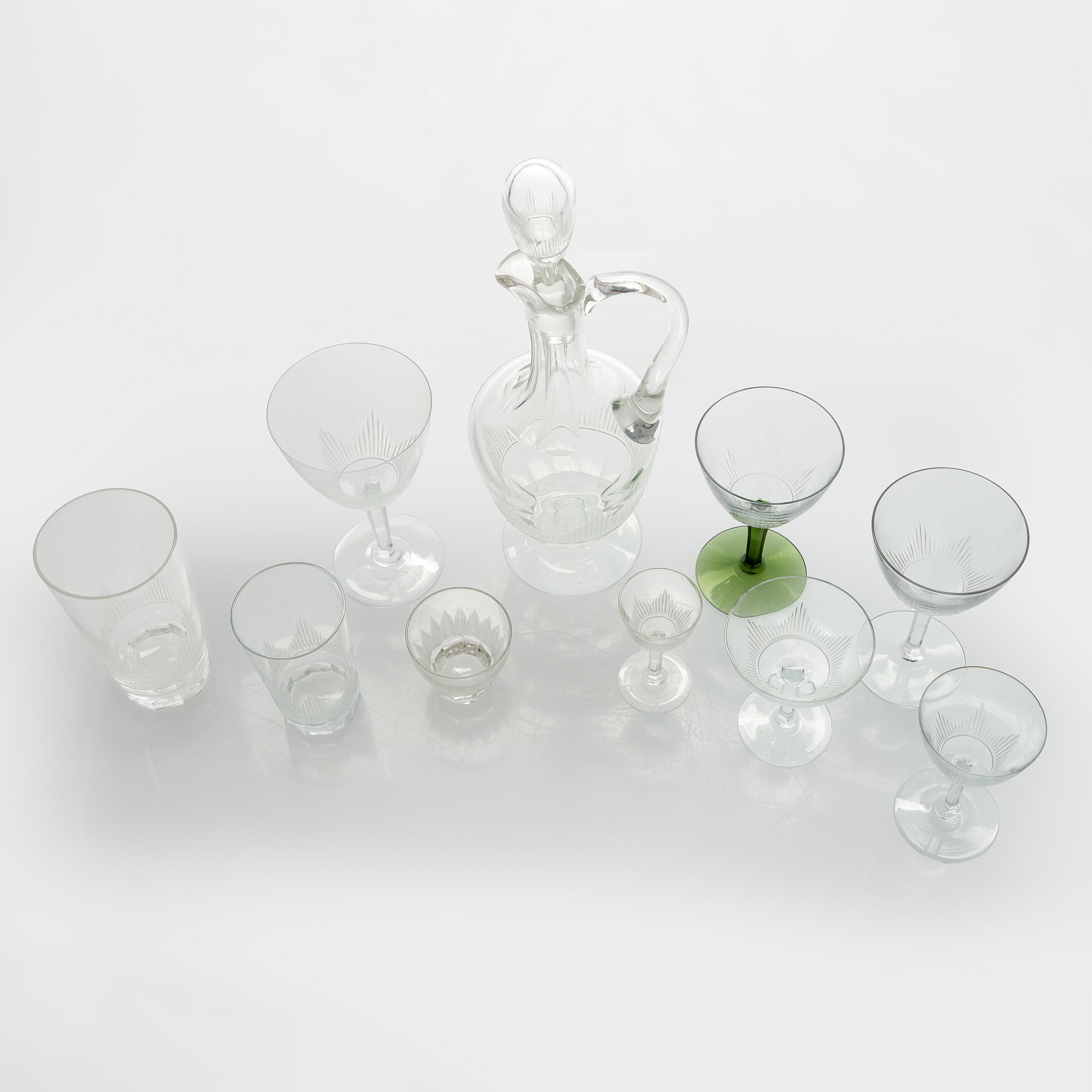Erkki Vesanto, glasservis, "Marjatta", 98 delar, Iittala 1947-1969.