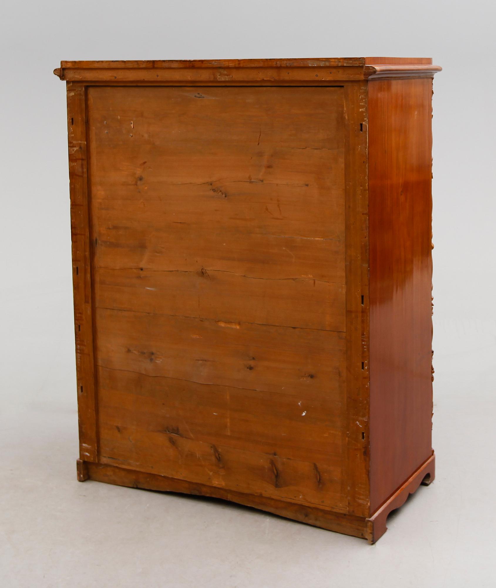 CHIFFONJÉ, 1800-talets andra hälft.