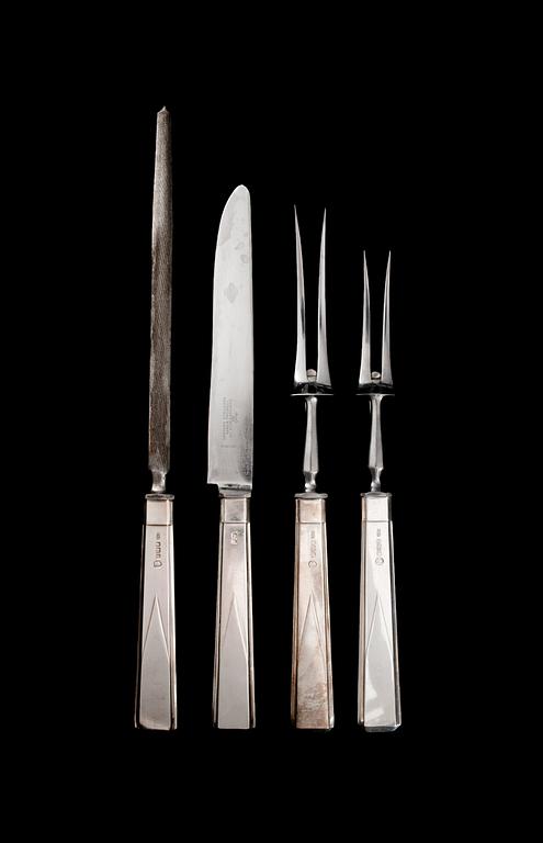 FLATWARE SET, 134 PIECES, sterling silver. England, Sheffield 1953. Silver weight c. 4100 g.