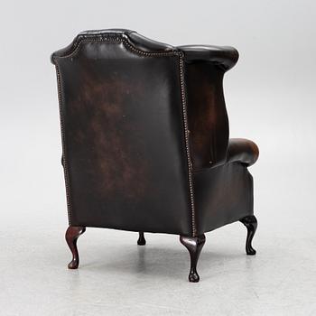 Fåtölj, engelsk stil, 1900-talet andra häkft.