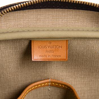 Louis Vuitton, a Monogram Canvas 'Deauville' bag.