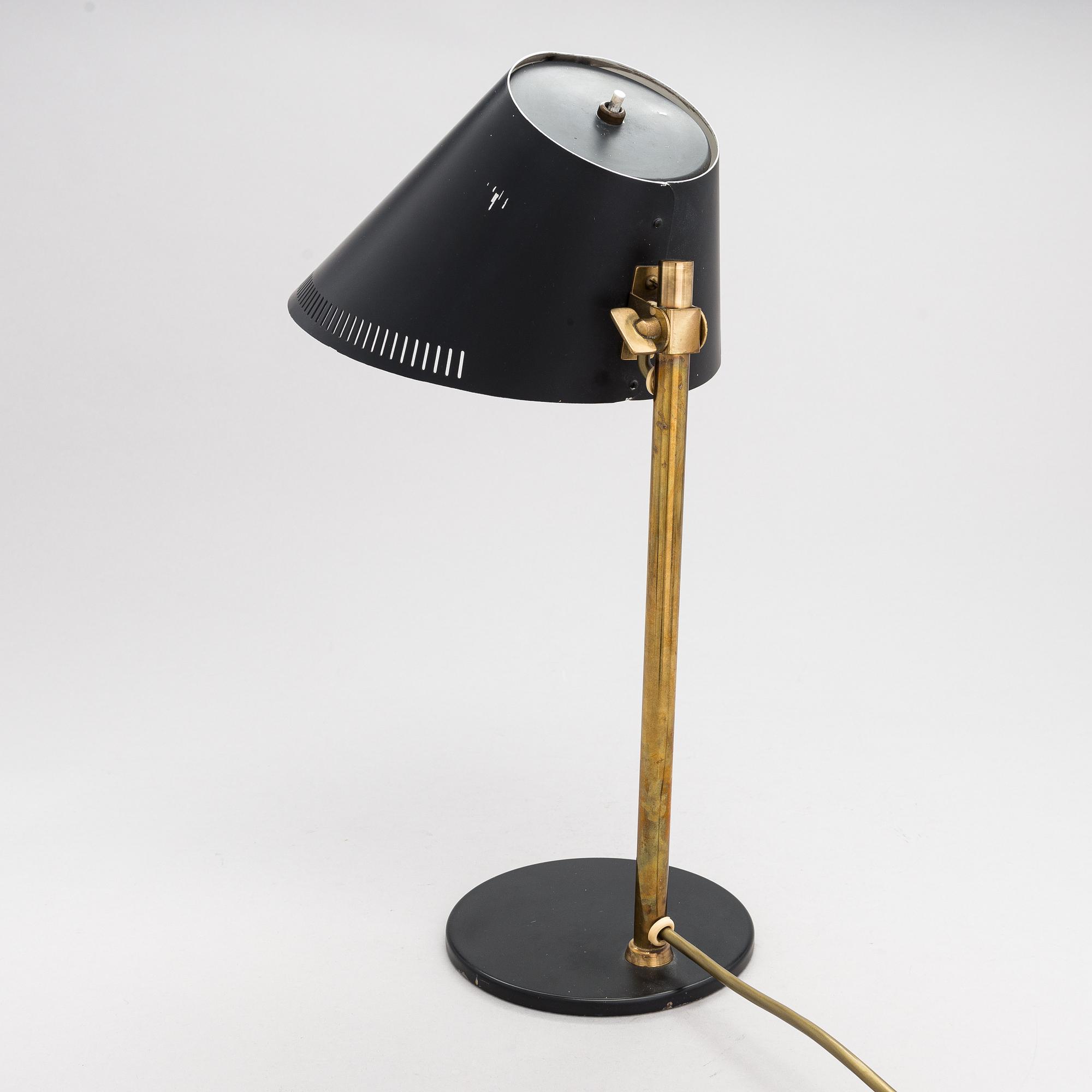 Paavo Tynell, pöytävalaisin, 9227, Taito / Idman, 1900-luvun puoliväli.