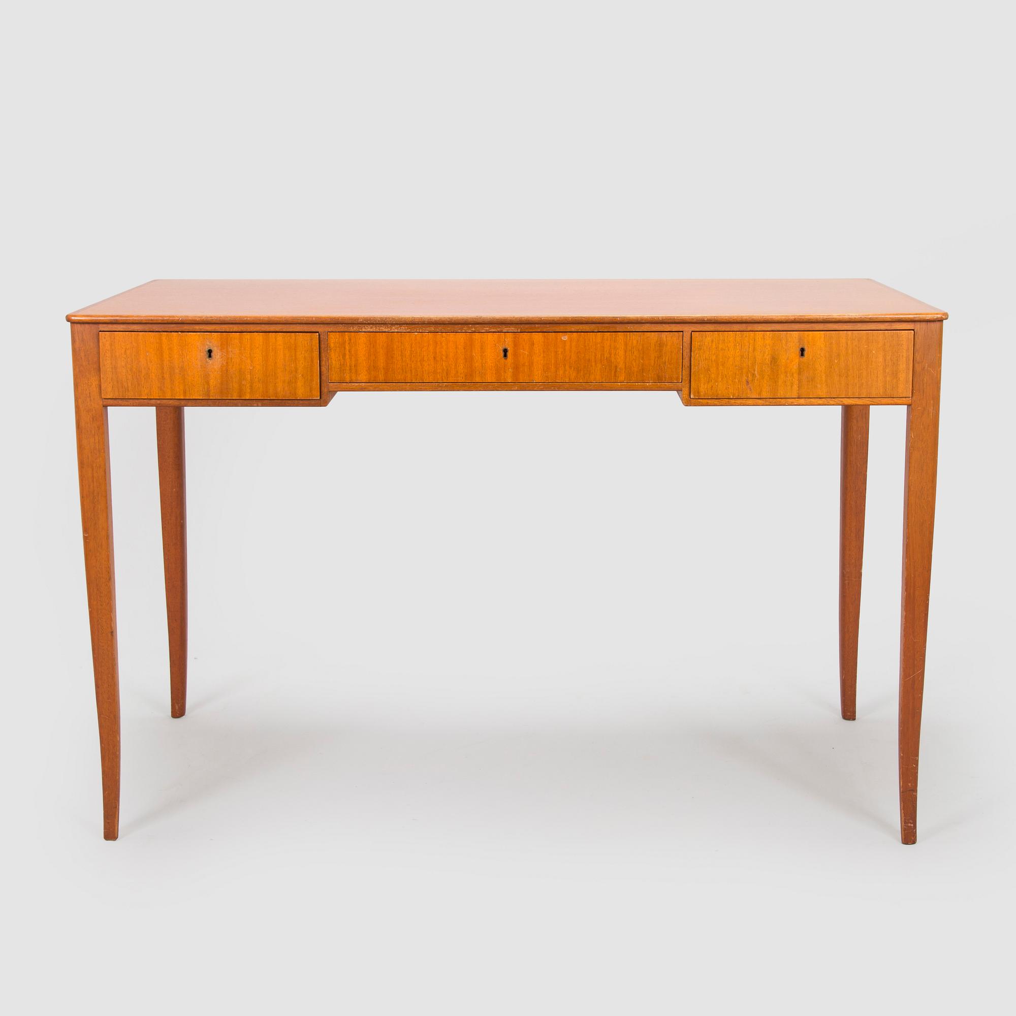 Carl Malmsten, kirjoituspöytä, "Guldheden", 1900-luvun toinen puoli.