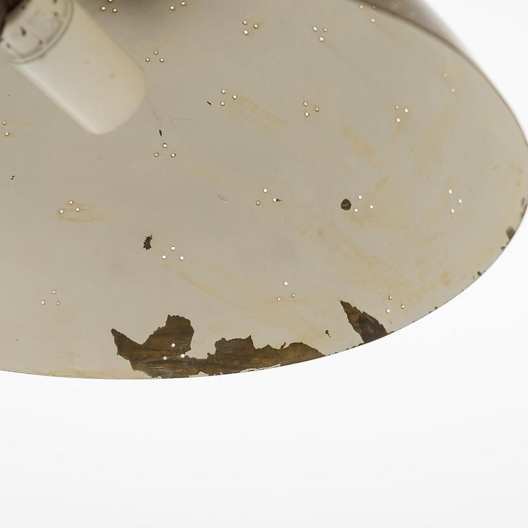 Paavo Tynell, pöytävalaisinpari, malli 9209, Taito 1900-luvun puoliväli.