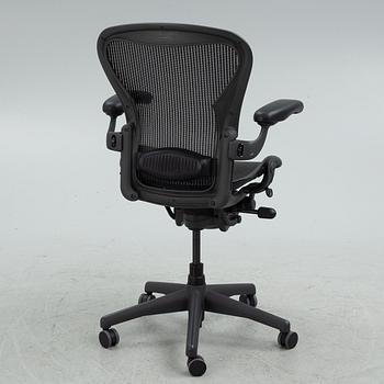 Don Chadwick/Bill Stump, skrivbordsstol, "Aeron", Herman Miller.