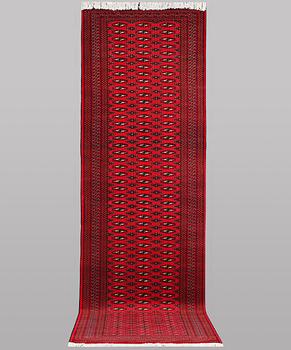A runner carpet, Beludj, ca 385 x 106 cm.