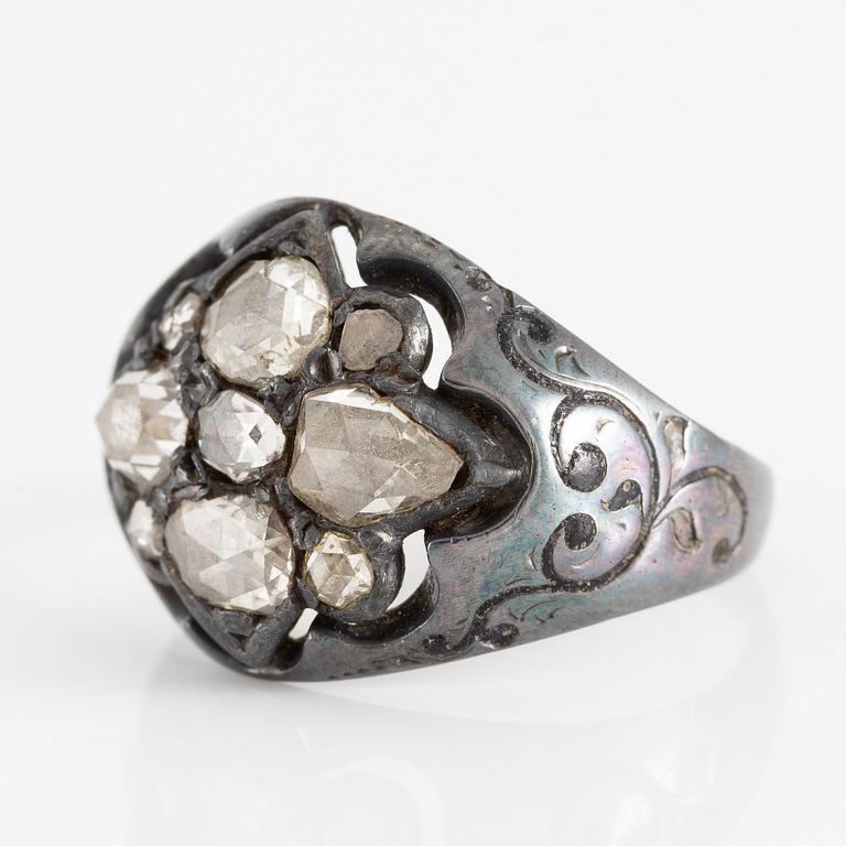 Ring, silver with rose-cut diamonds.