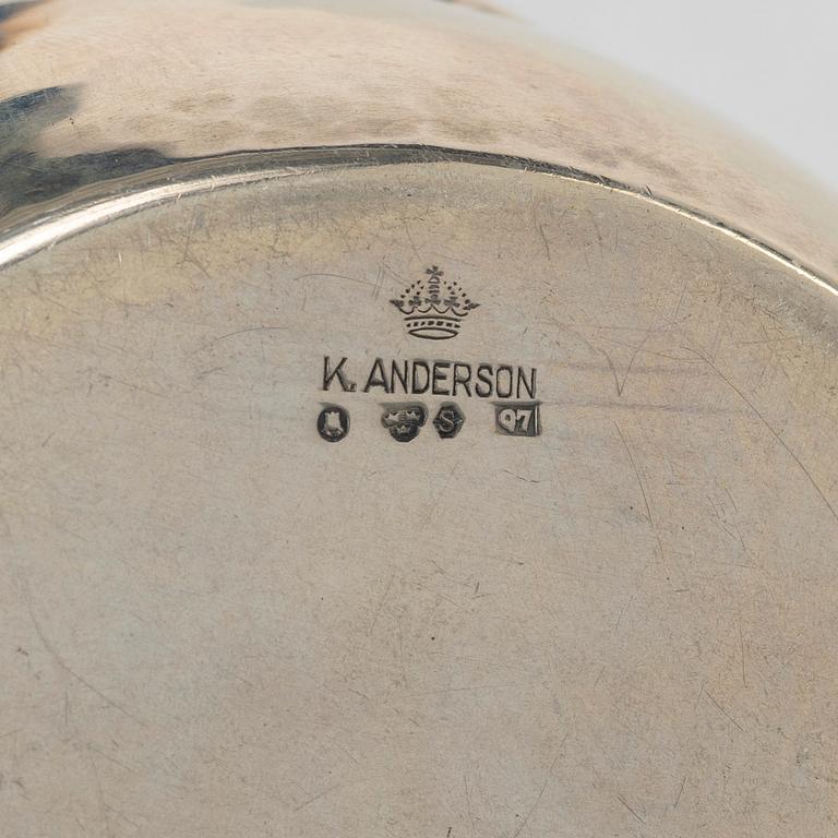 A pair of silver bowls with handles, K. Anderson, 1918.