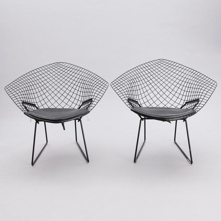 HARRY BERTOIA, STOLAR, ett par, "Diamond Chair". Modellen formgiven år 1952.