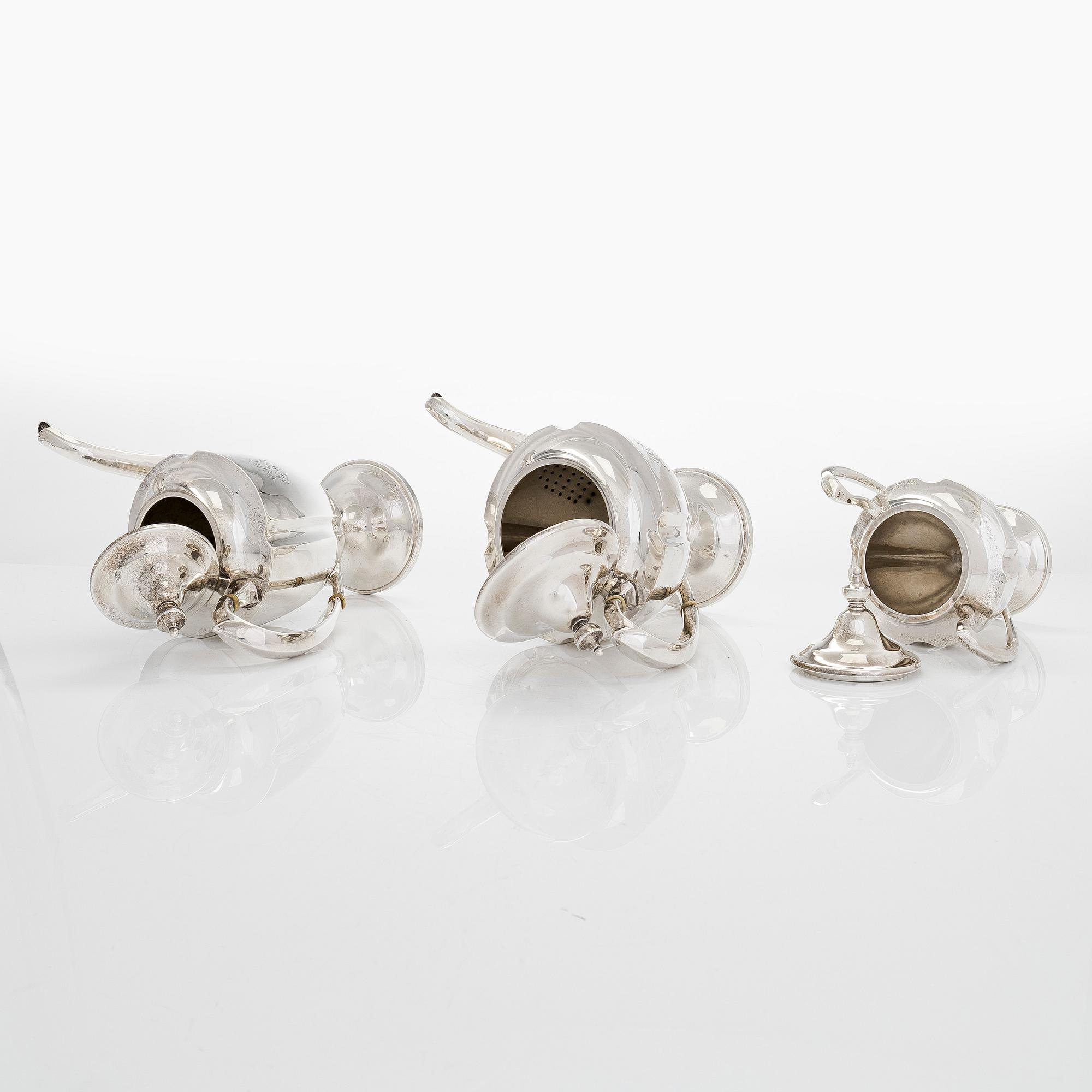 Kaffe- och teservis, 5 delar, silver, på försilvrad bricka, USA, sannolikt 1930-tal.