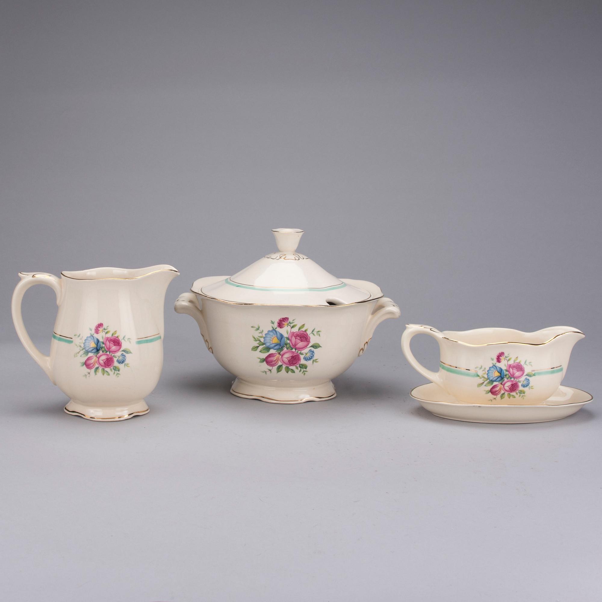 SERVIS, 33 delar, porslin, "Tellervo" Arabia, i produktion 1949-1958.