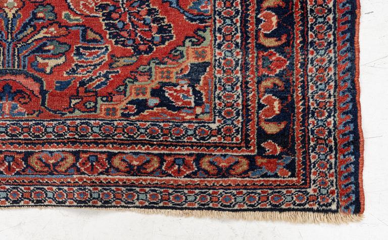 Matta, orientalisk, 140 x 115 cm.