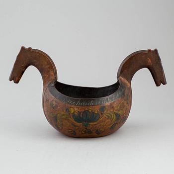 An 18th/19th century wooden ale cup bowl, Norway.