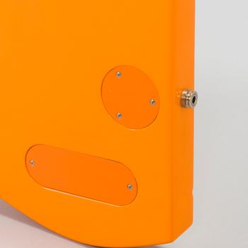 Eero Aarnio, kitara, " Copacabana Guitar", signeerattu Eero Aarnio, Lottonen Guitars, 2006.