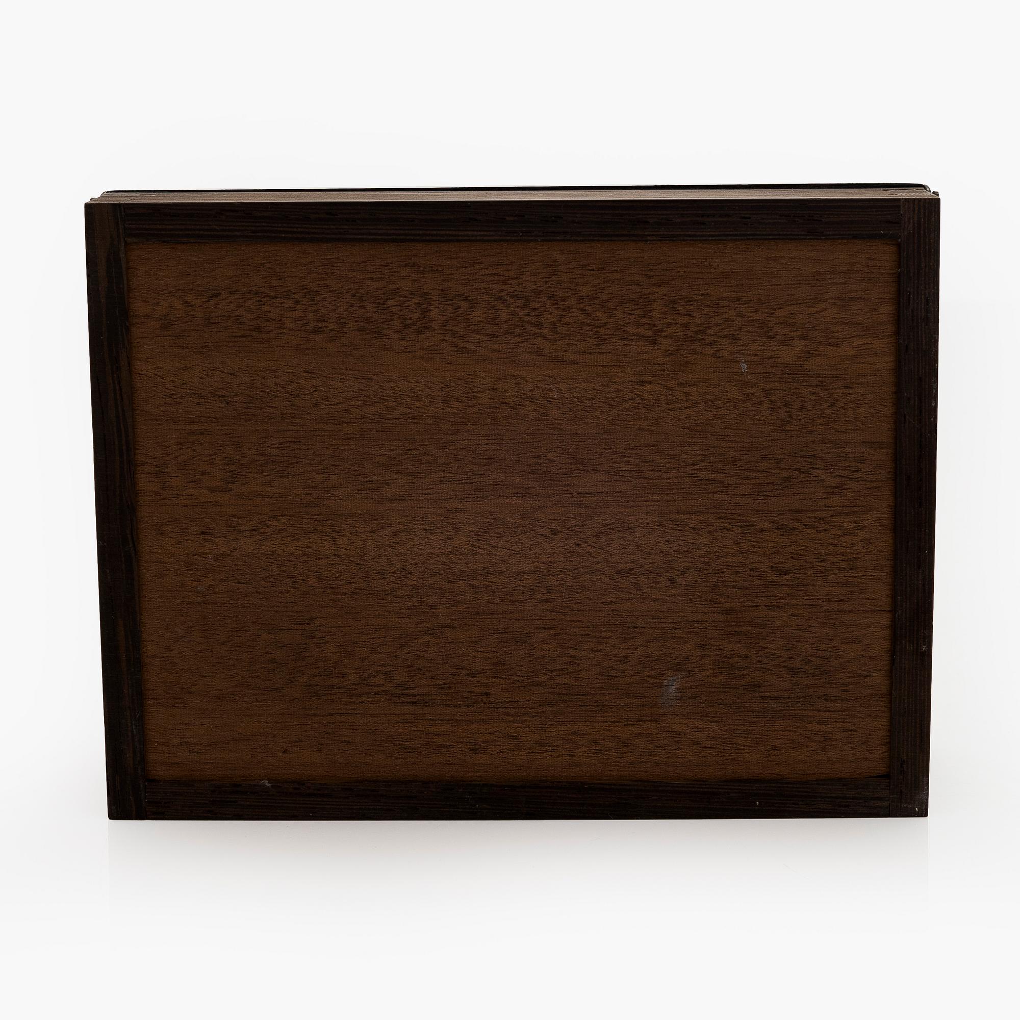 Tapio Wirkkala, A silver lidded box, Kultakeskus, Hämeenlinna 1976.