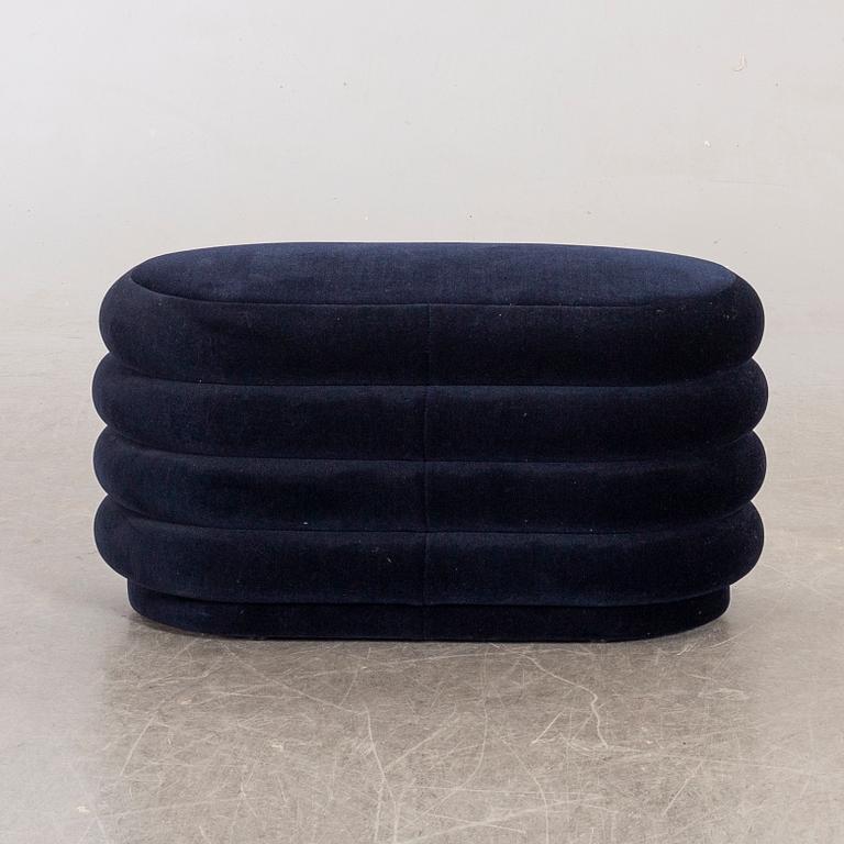 FERM LIVING puff "Pouf dark blue" modern tillverkning.