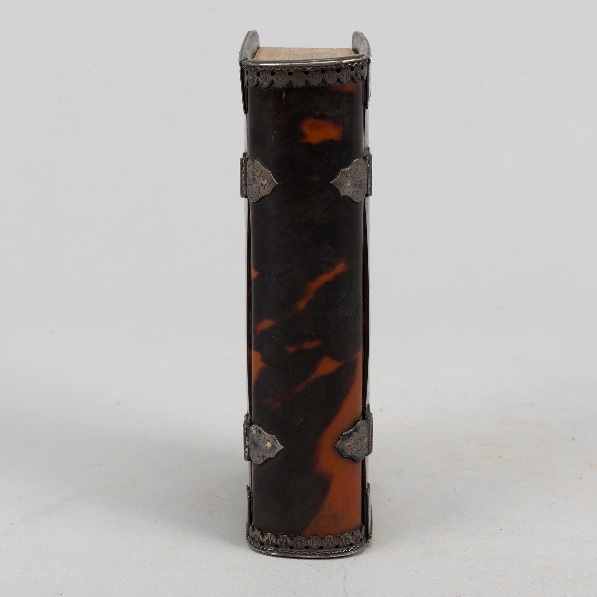 Silverskott skölpadd-band från 1700-talet, (1 vol.).