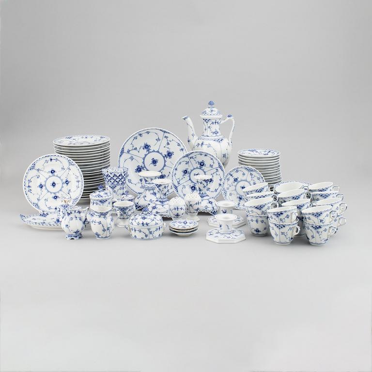 Royal Copenhagen, a porcelaine service, 'Musselmalet', Denmark. (63 pc).