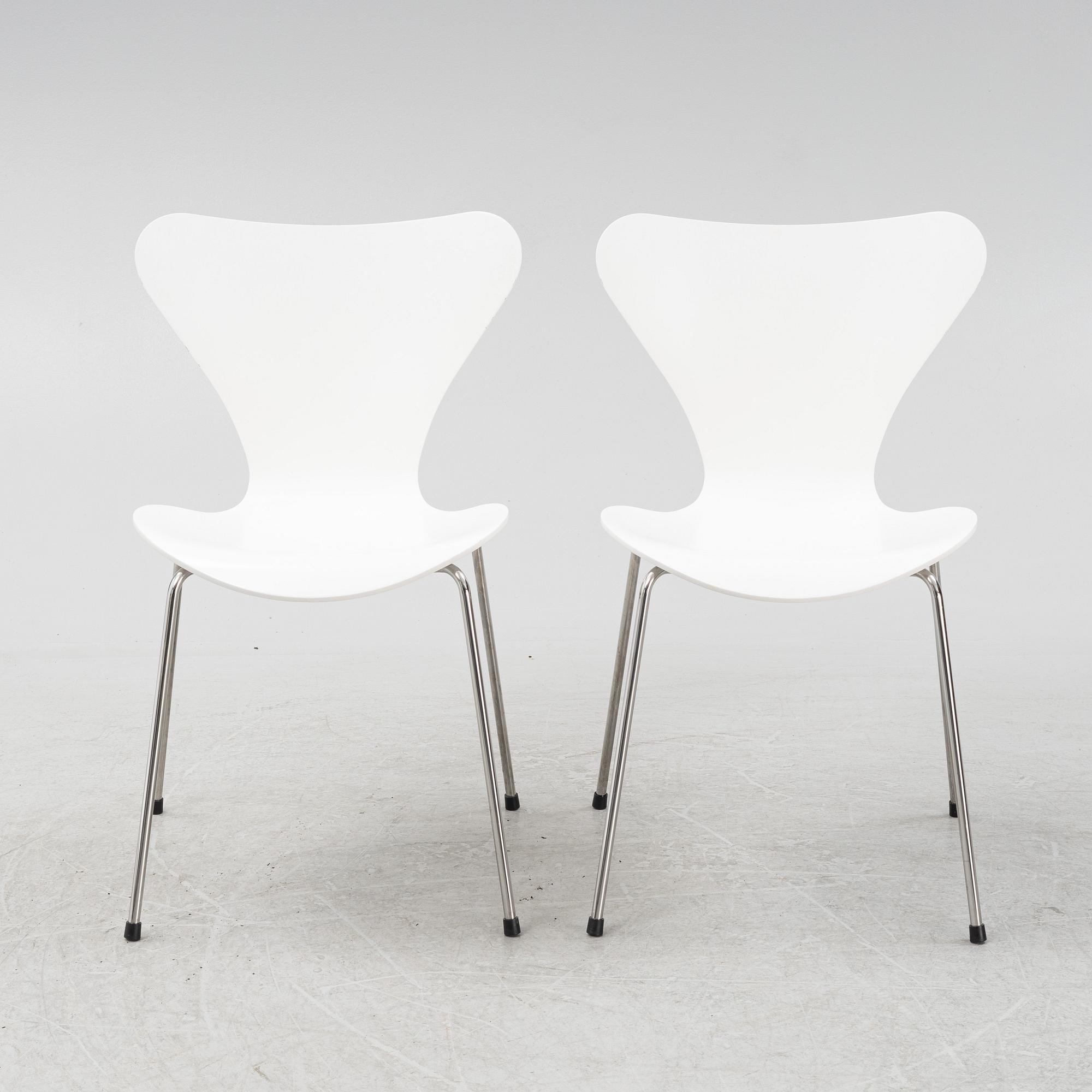 Arne Jacobsen, stolar, 6 st, "Sjuan", Fritz Hansen, 2008.