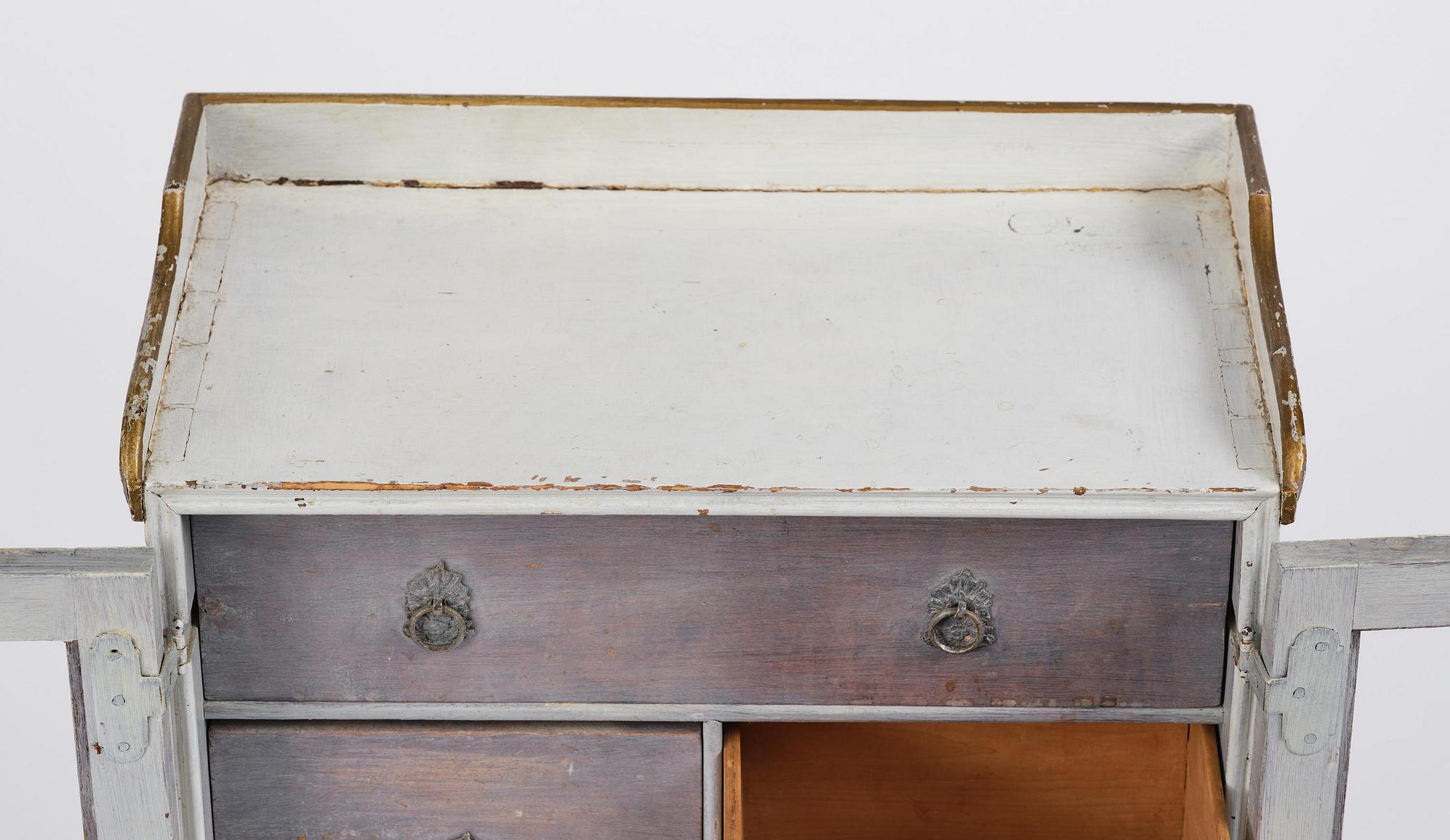 Miniatyrskåp, Sverige, 1700-talets senare del, Rokoko.