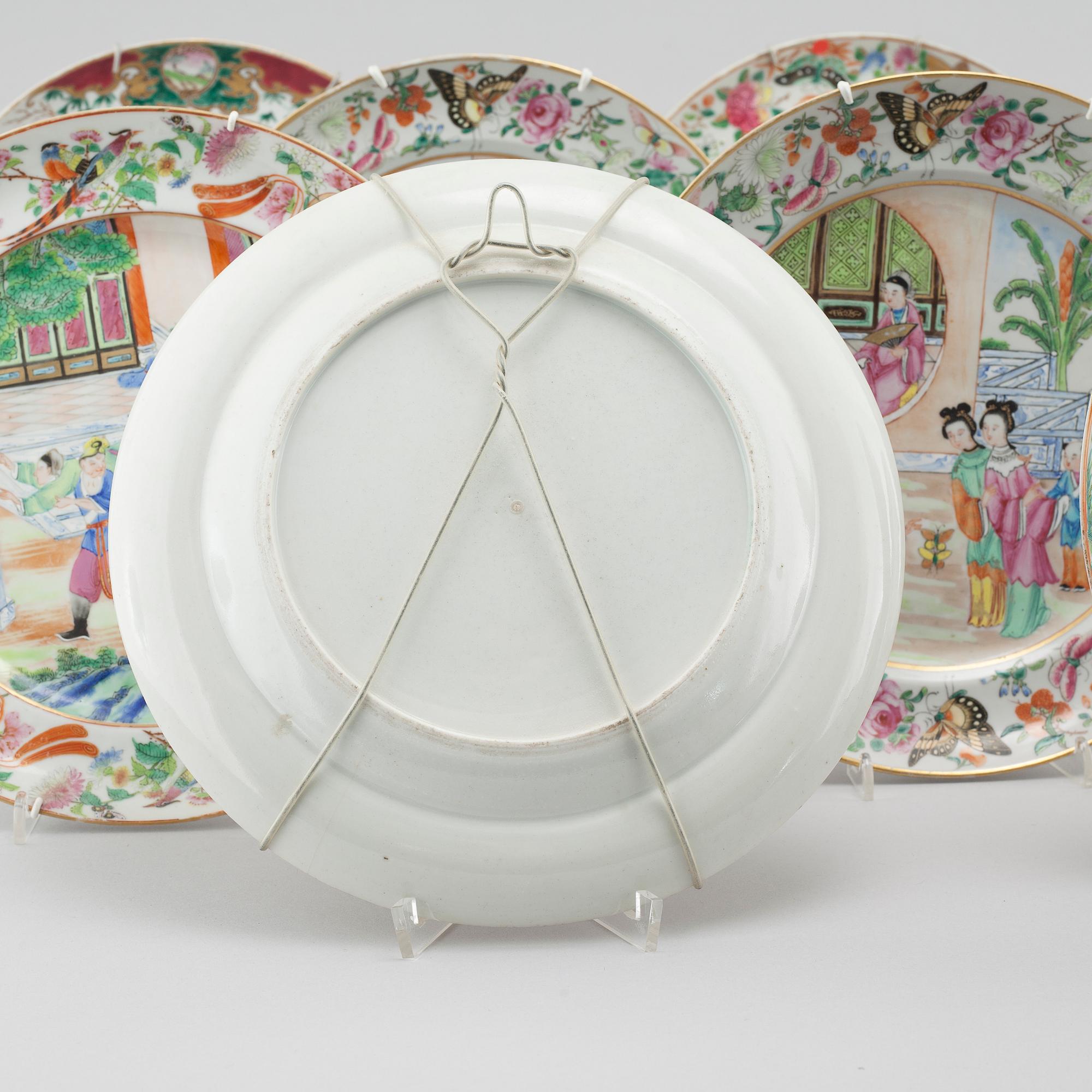 A set of ten different Chinese Kanton porcelain plates, 19th century.