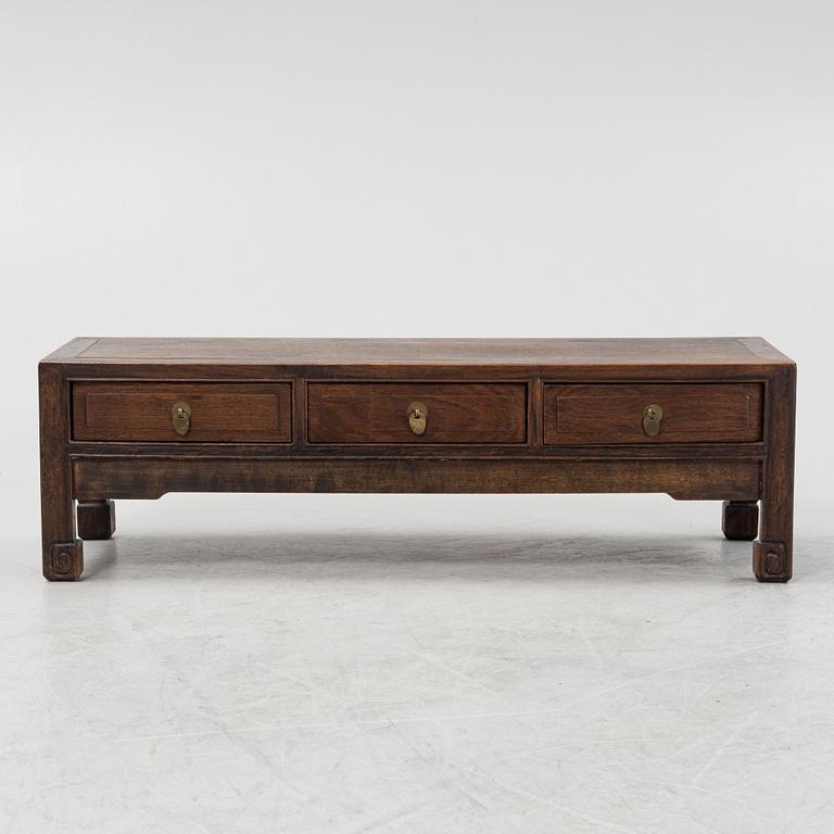 A chinese hardwood bench/low table with drawers, late Qing dynasty/early 20th Century.