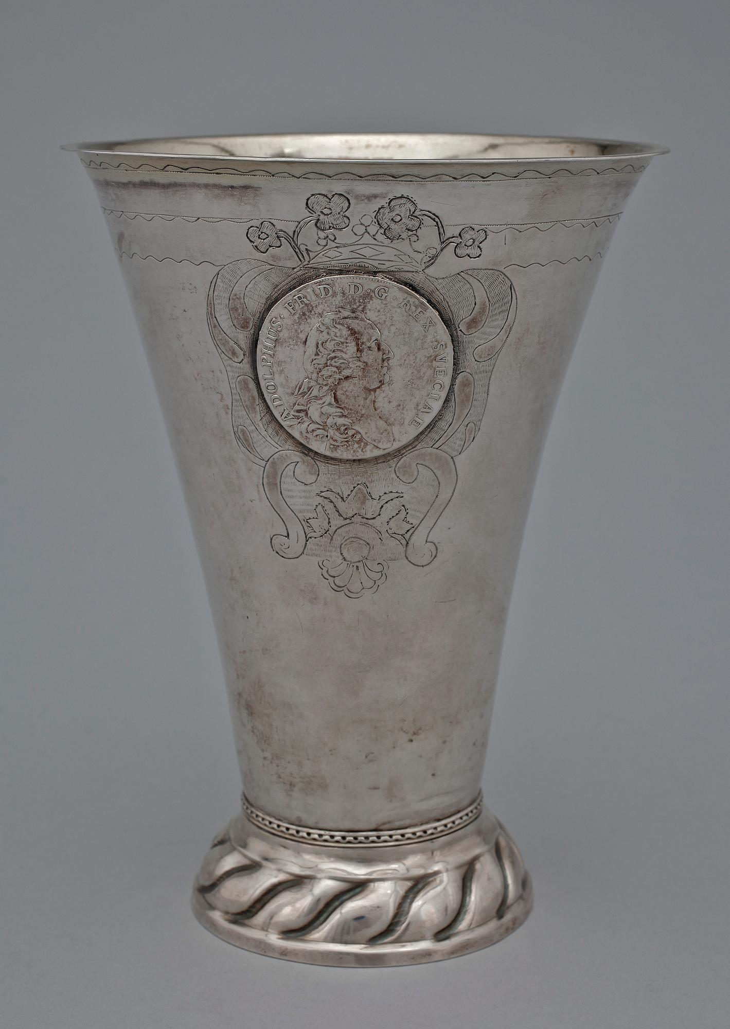 BÄGARE, silver, Jöns Holmberg, Ängelholm 1768. Vikt ca 270 gram.