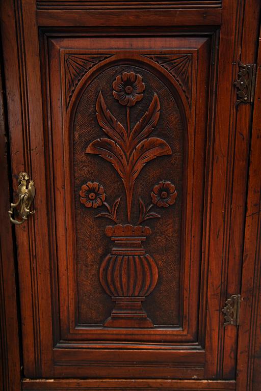 SIDEBOARD, England, 1800-talets andra hälft.