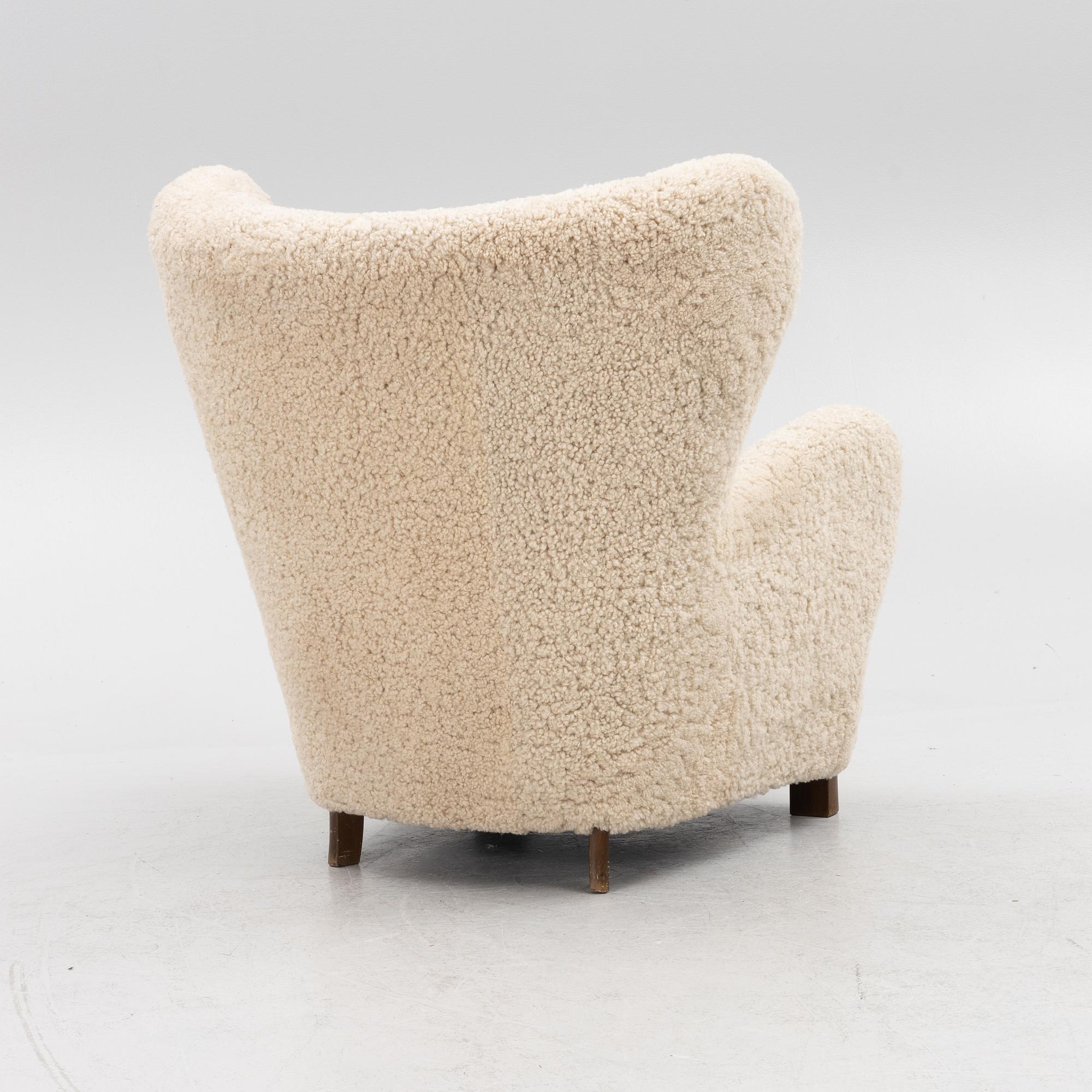A Scandinavian Modern armchair, mid-20th Century.