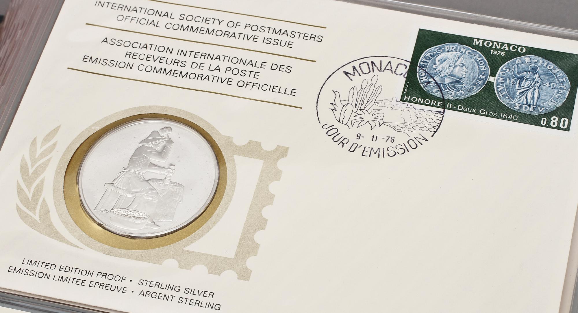 MINNESMYNT, 36 st, sterlingsilver, 1900-talets andra hälft. Vikt ca 700 g.