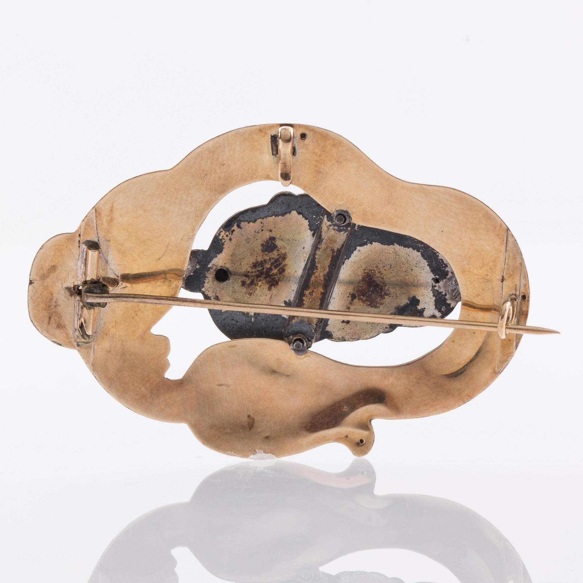 BROSCH, 18K guld med vit och blå emalj, 1800/1900 tal.