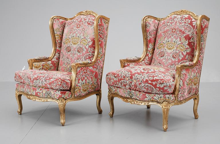 FÅTÖLJER, ett par, Louis XVI-stil, 1900-tal.