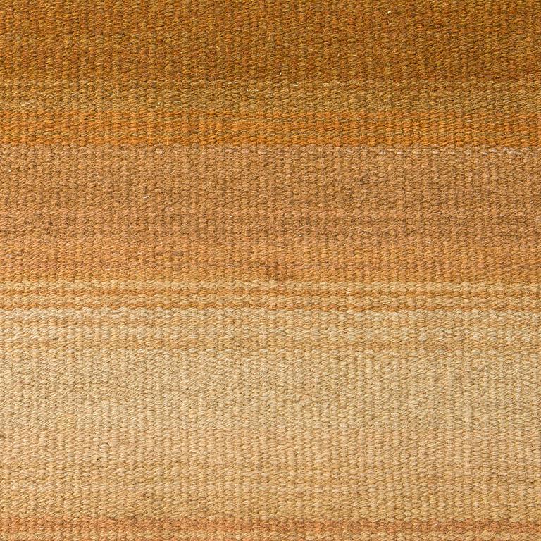 Karvalankamatto 1930-luku, noin 196 x 300cm.