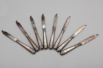 PARTI BESTICK, 33, silver, mestadels Finland. Total vikt ca 805 gram.