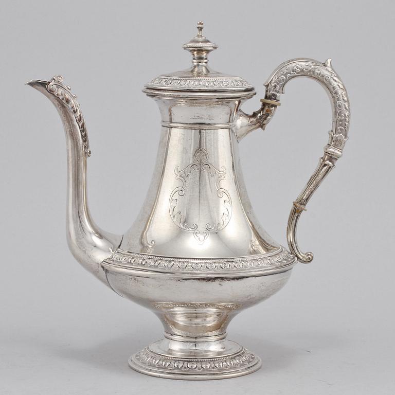 KAFFEKANNA, silver, troligen Carl August Björklund, Stockholm, 1883. Vikt 475 g.