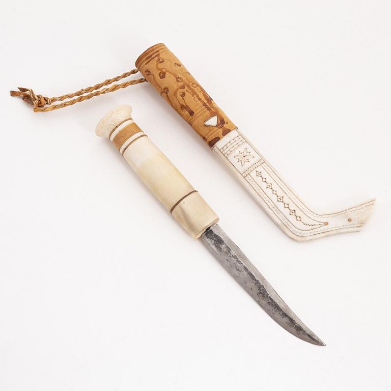 A reindeer horn knife by Thore Sunna, before 1964, signed.