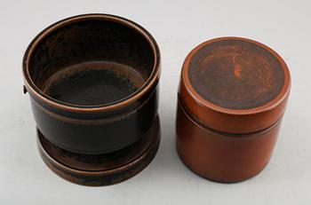 LOCKBURK samt SKÅL PÅ FOT, stengods, Stig Lindberg, Gustavsberg.