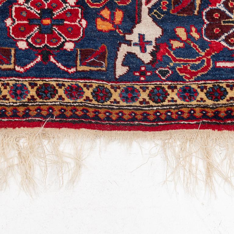 Rug, oriental, approx. 311 x 228 cm.