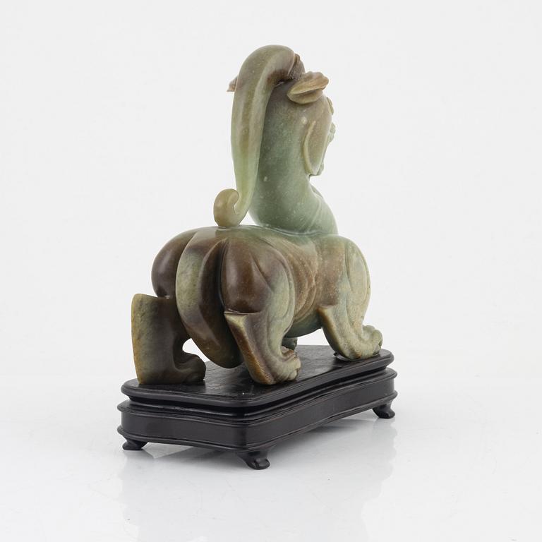 Skulptur, grön sten, Kina, 1900-tal.