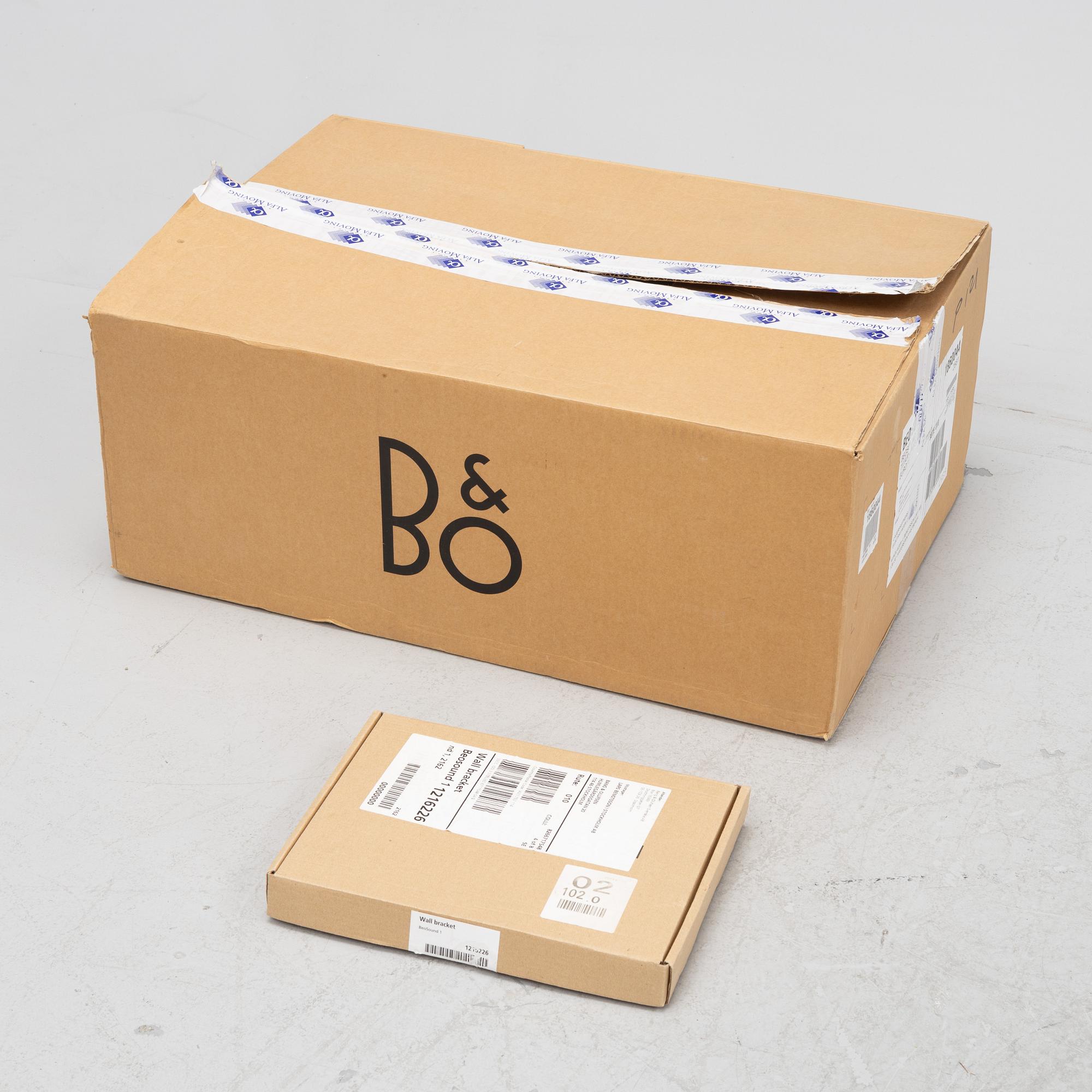 Bang & Olufsen, Beosound 1, portable CD/Tuner, 21st Century.