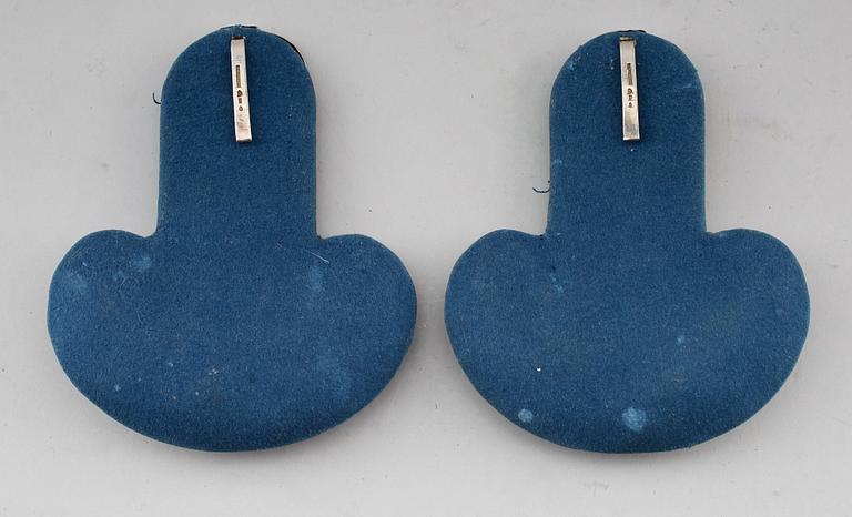 EPÅLETTER FÖR KAPTEN, 1 par, silver, Jacob Engelberth Torsk, Stockholm 1856.