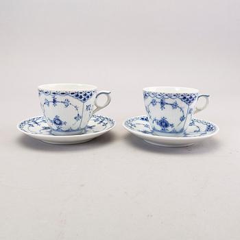 A 24 pcs Musselmalet service from Royal Copenhagen Denmark porcelain first half of the 20th century.