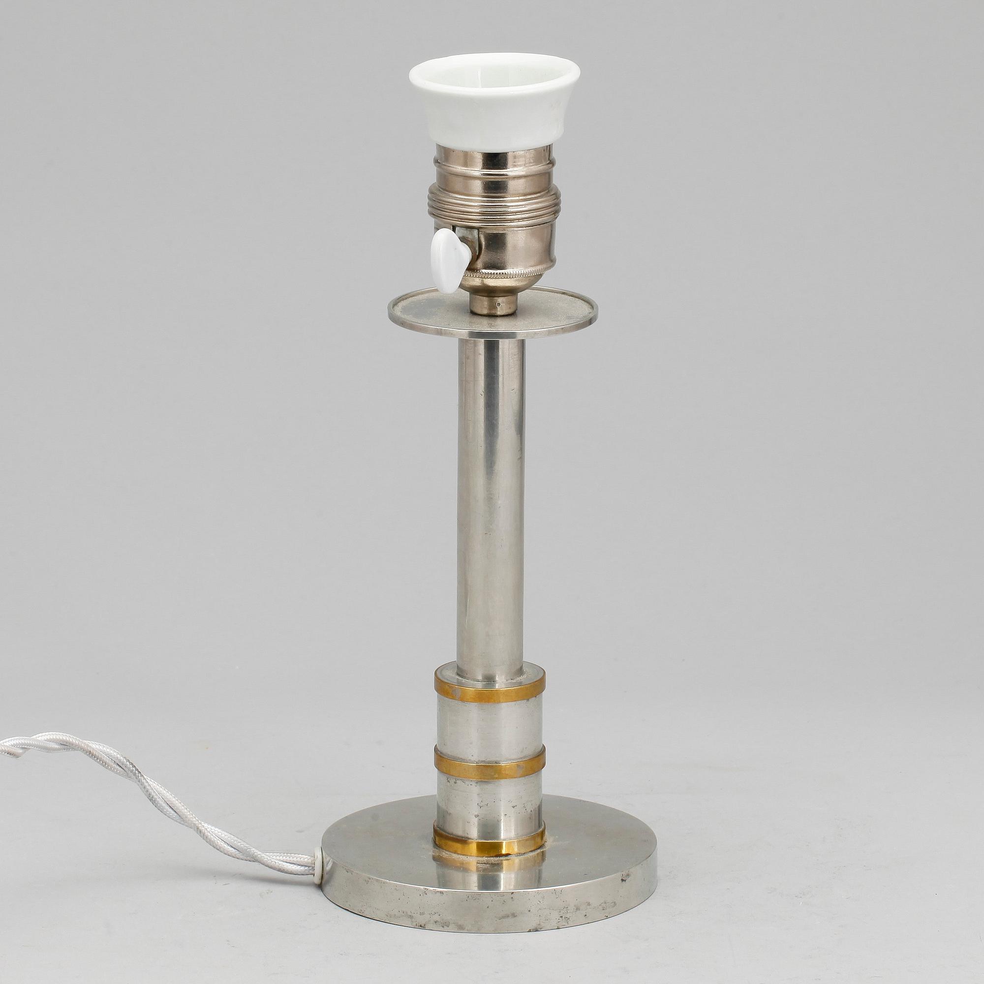BORDSLAMPA, tenn och mässing, Firma Svenskt Tenn, 1930.