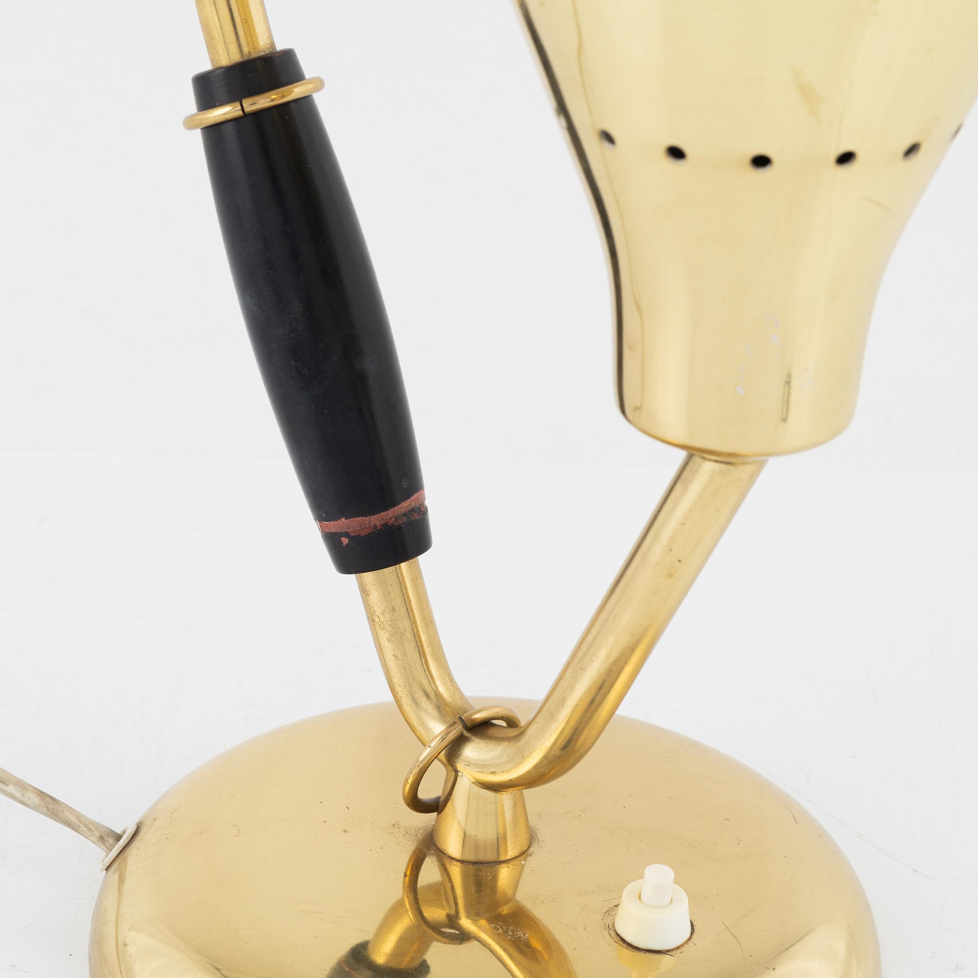 Bordslampa, modellnummer 8415. Boréns, Borås, 1900-talets mitt.